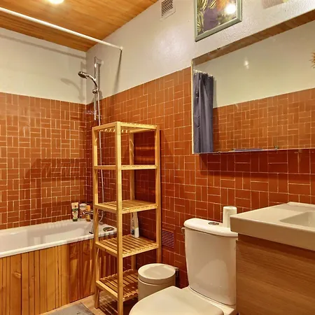 Grand Pour 3 Personnes, Au Pied Des Pistes, Proche Des Commerces Avec Wifi - Fr-1-455-166 Appartement *